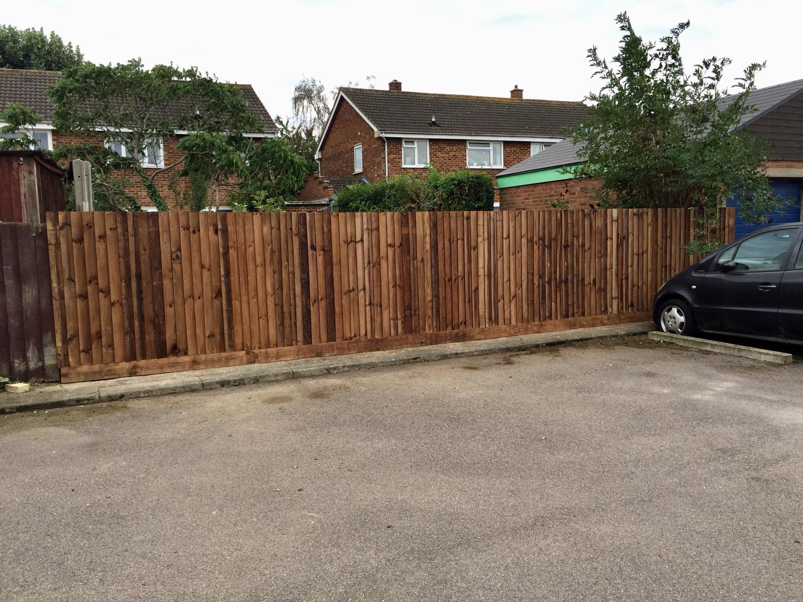 timber fence installation Bedfordshire